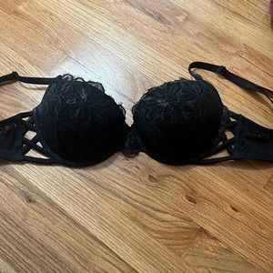 Victoria Secret Lingerie Bra